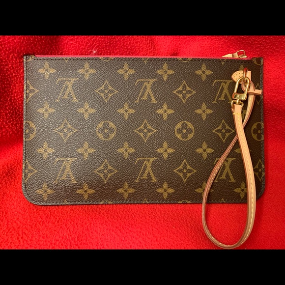 Louis Vuitton Neverfull Pouch in Monogram - Picture 2 of 9
